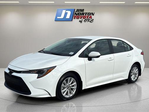 Ice 2026 Toyota Corolla LE
