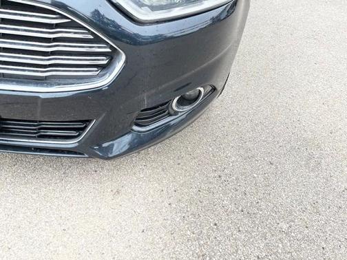 Photo 4 of 22 of 2014 Ford Fusion Titanium