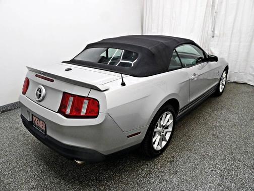 2010 Ford Mustang Premium
