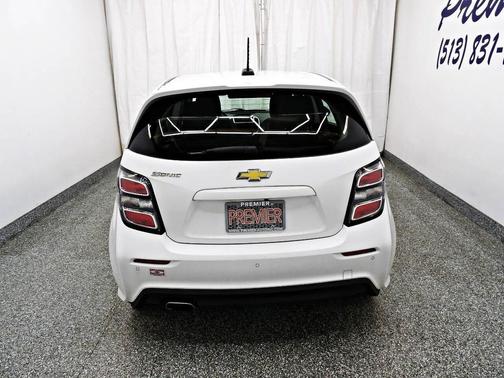 2020 Chevrolet Sonic LT 4dr Hatchback w/1FL