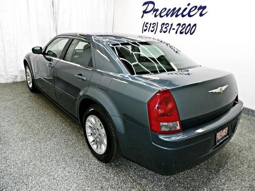 2006 Chrysler 300 Base