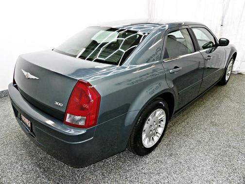 2006 Chrysler 300 Base