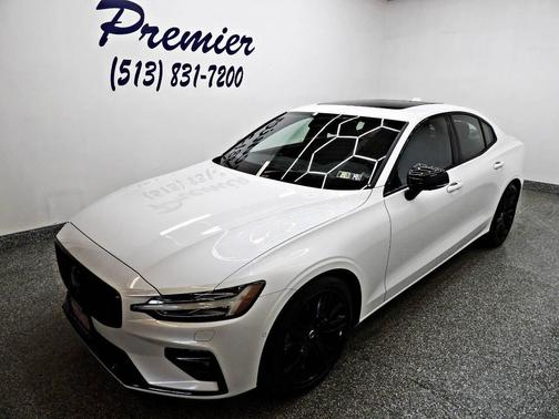 2024 Volvo S60 B5 Plus Black Edition 4dr Sedan