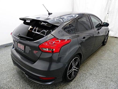 2017 Ford Focus ST 