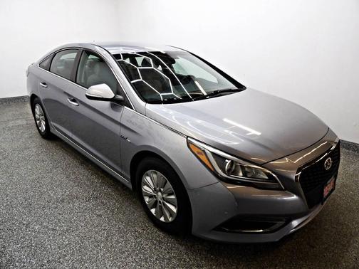 2016 Hyundai SONATA Hybrid SE