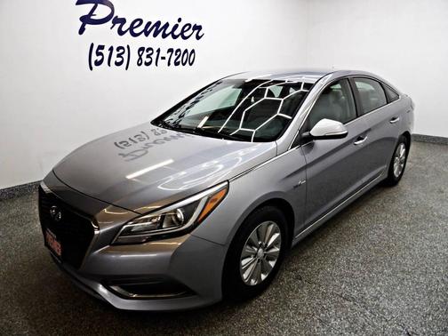 2016 Hyundai SONATA Hybrid SE