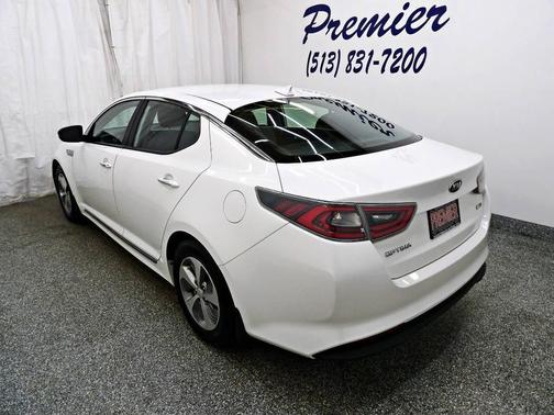 White 2015 Kia Optima Hybrid Base