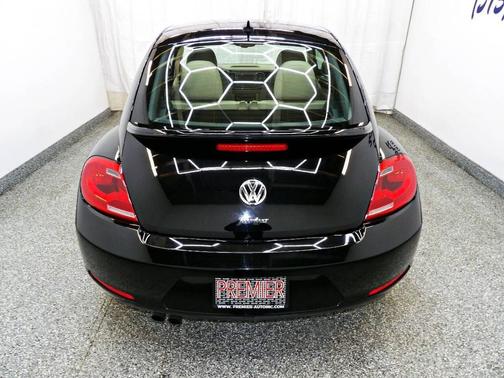 2016 Volkswagen Beetle 1.8T SE