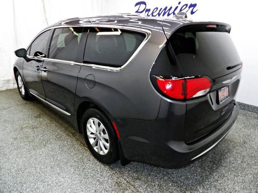 Gray 2019 Chrysler Pacifica Touring L