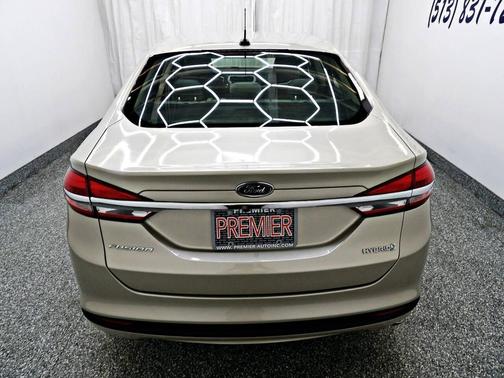 2018 Ford Fusion Hybrid SE