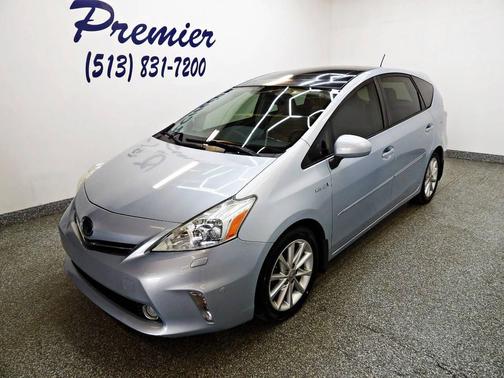 2013 Toyota Prius v Five