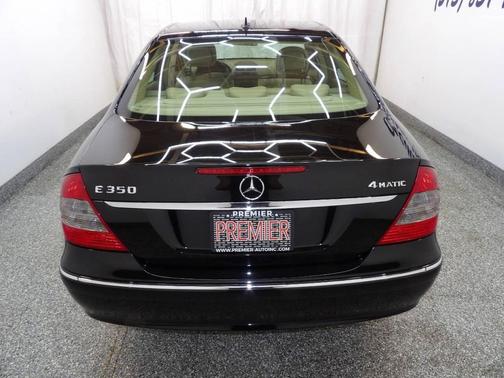 Black 2009 Mercedes-Benz E-Class E 350 4MATIC AWD 4dr Sedan