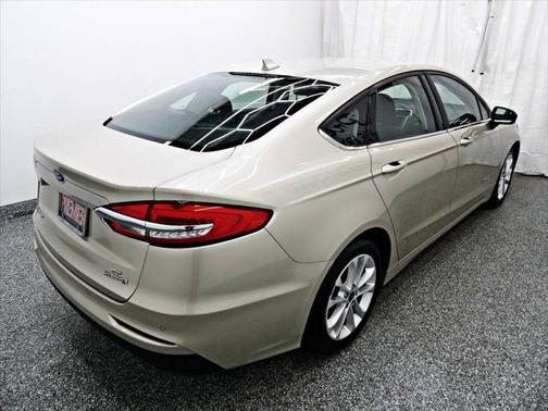 2019 Ford Fusion Hybrid SE