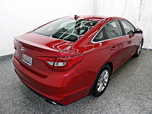 2017 Hyundai SONATA SE