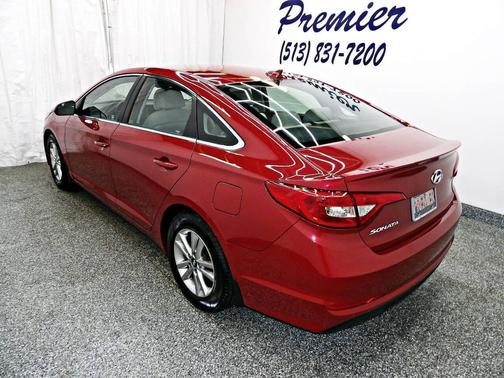 2017 Hyundai SONATA SE