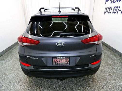 Gray 2016 Hyundai TUCSON SE