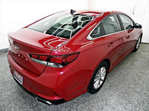 2018 Hyundai SONATA SE