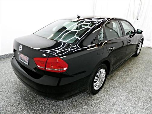 2015 Volkswagen Passat 1.8T Auto SE