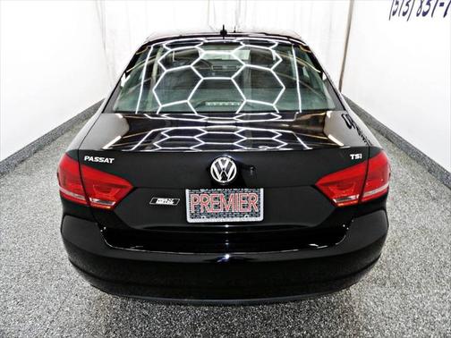 2015 Volkswagen Passat 1.8T Auto SE