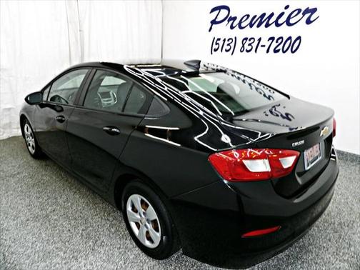 2017 Chevrolet Cruze LS
