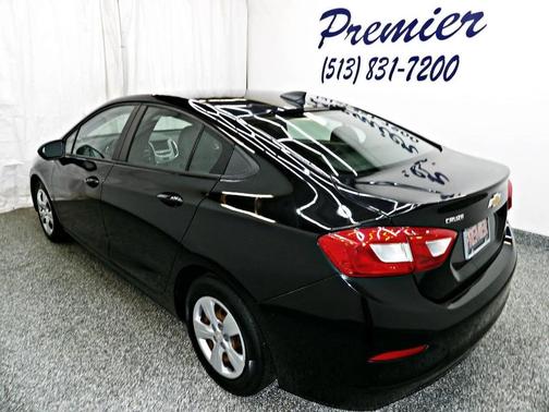 2017 Chevrolet Cruze LS