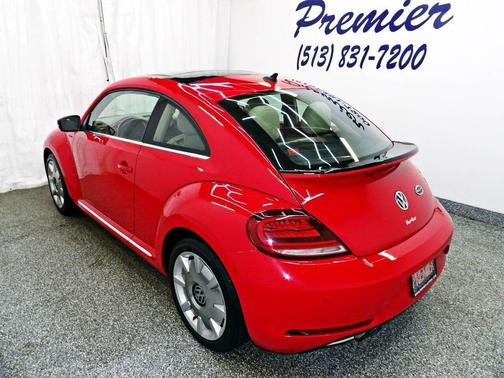 Red 2018 Volkswagen Beetle 2.0T SE