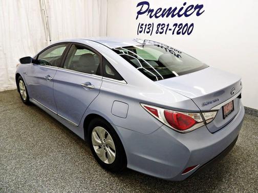 2014 Hyundai SONATA Hybrid Base