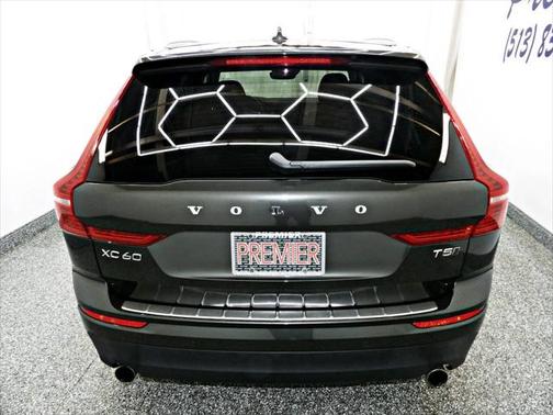 2019 Volvo XC60 T5 Momentum