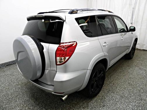 2007 Toyota RAV4 Sport
