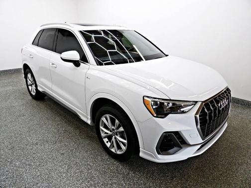 2021 Audi Q3 45 S line Premium