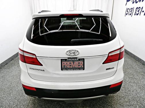 2016 Hyundai SANTA FE SE