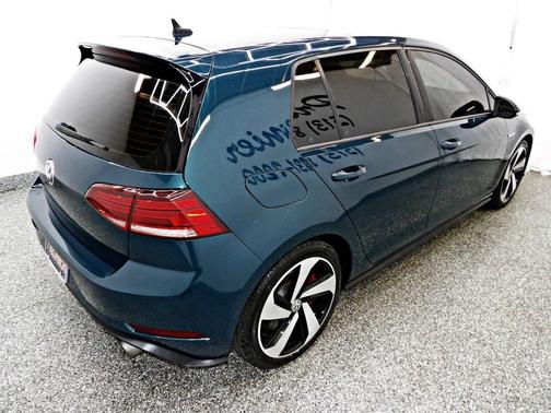 2018 Volkswagen Golf GTI 2.0T SE 4-Door