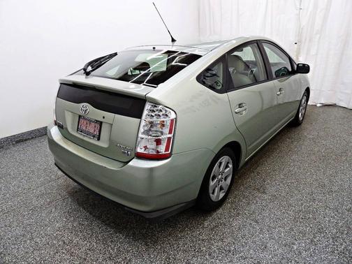 Green 2009 Toyota Prius Touring