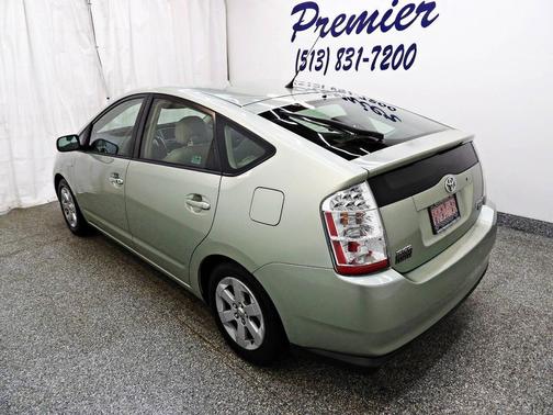 Green 2009 Toyota Prius Touring