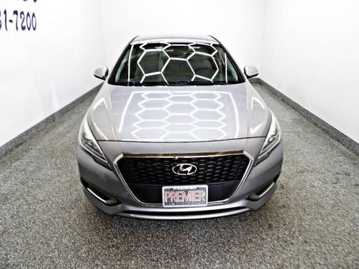 2016 Hyundai SONATA Hybrid SE