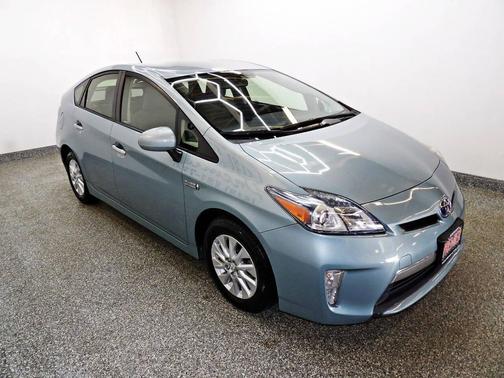 Green 2015 Toyota Prius Plug-in Advanced