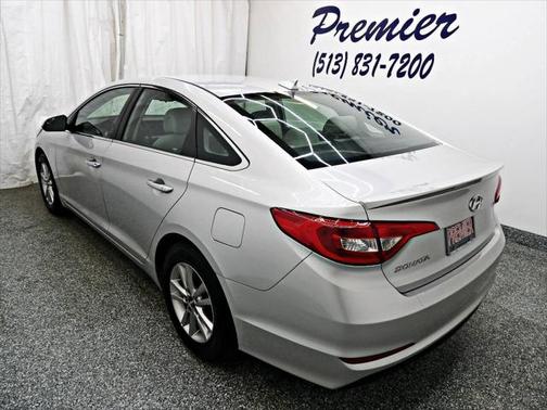 2017 Hyundai SONATA SE