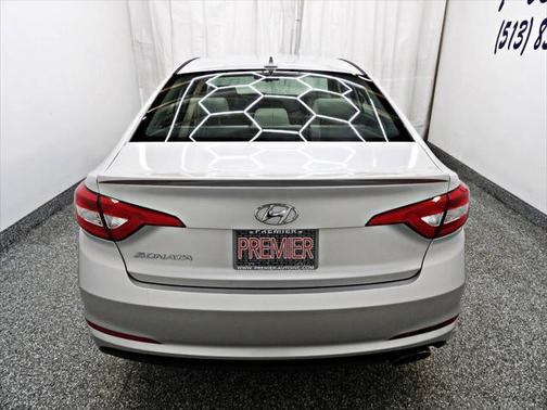 2017 Hyundai SONATA SE