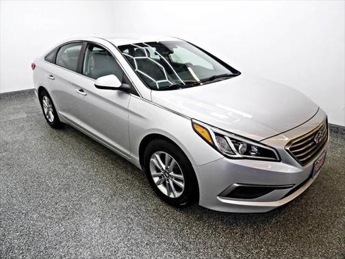 2017 Hyundai SONATA SE