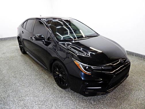Black 2020 Toyota Corolla SE