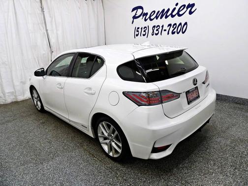 White 2016 Lexus CT 200h Base