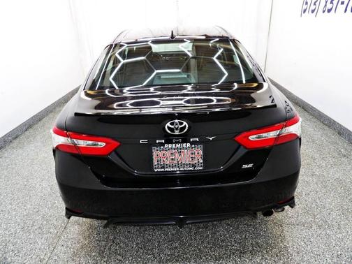 Black 2020 Toyota Camry SE