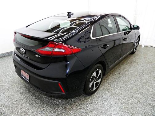 2017 Hyundai IONIQ Hybrid SEL