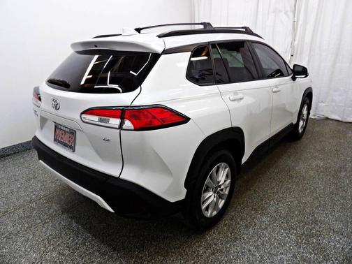 White 2024 Toyota Corolla Cross LE