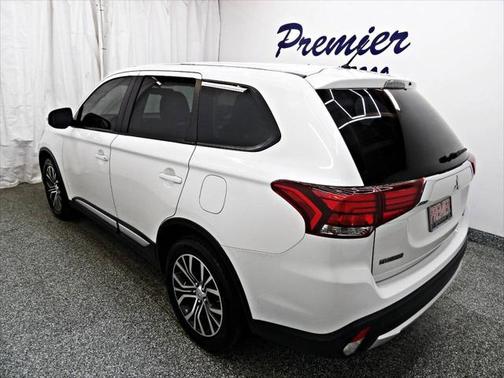 2016 Mitsubishi Outlander SE