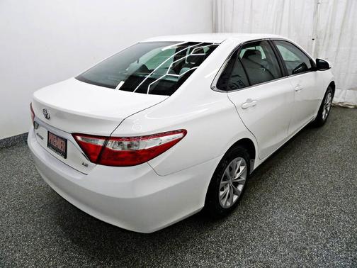 White 2016 Toyota Camry LE