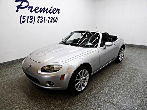 2007 Mazda MX-5 Miata Grand Touring 2dr Convertible (2L I4 6A)
