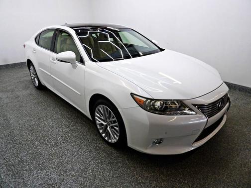White 2013 Lexus ES 350 Base