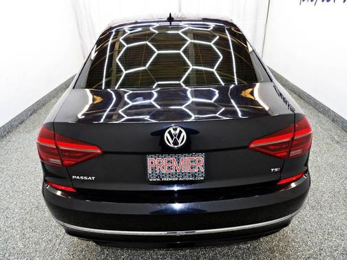 2018 Volkswagen Passat 2.0T SE