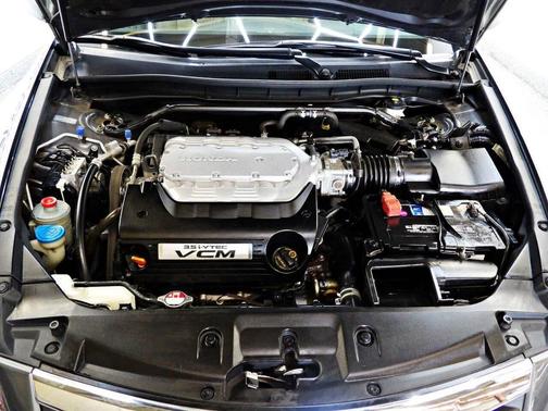 Gray 2011 Honda Accord SE